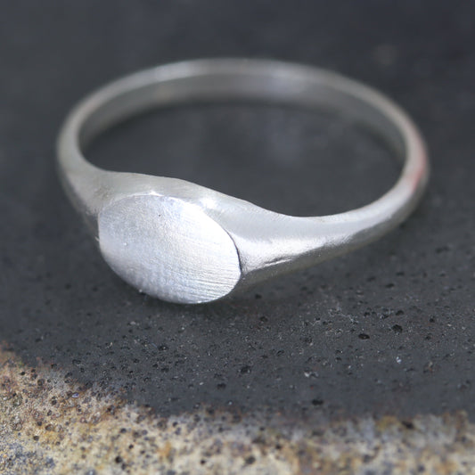 Small Delicate Signet Ring