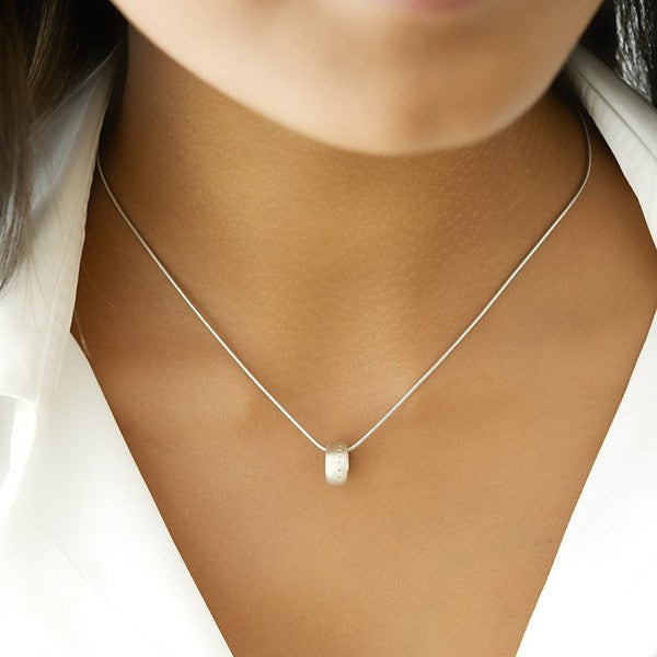 Silver chain with small pendant deals