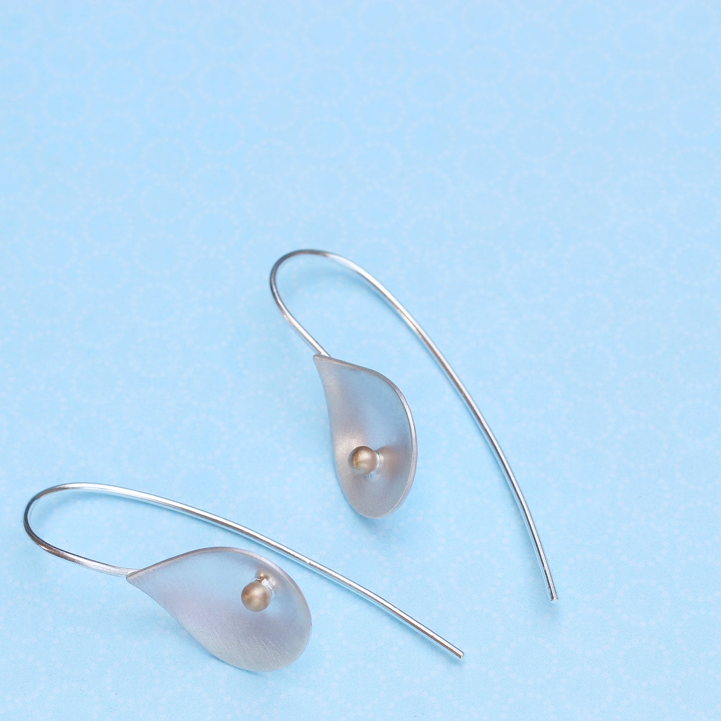 Long Dewdrop Golden Earrings